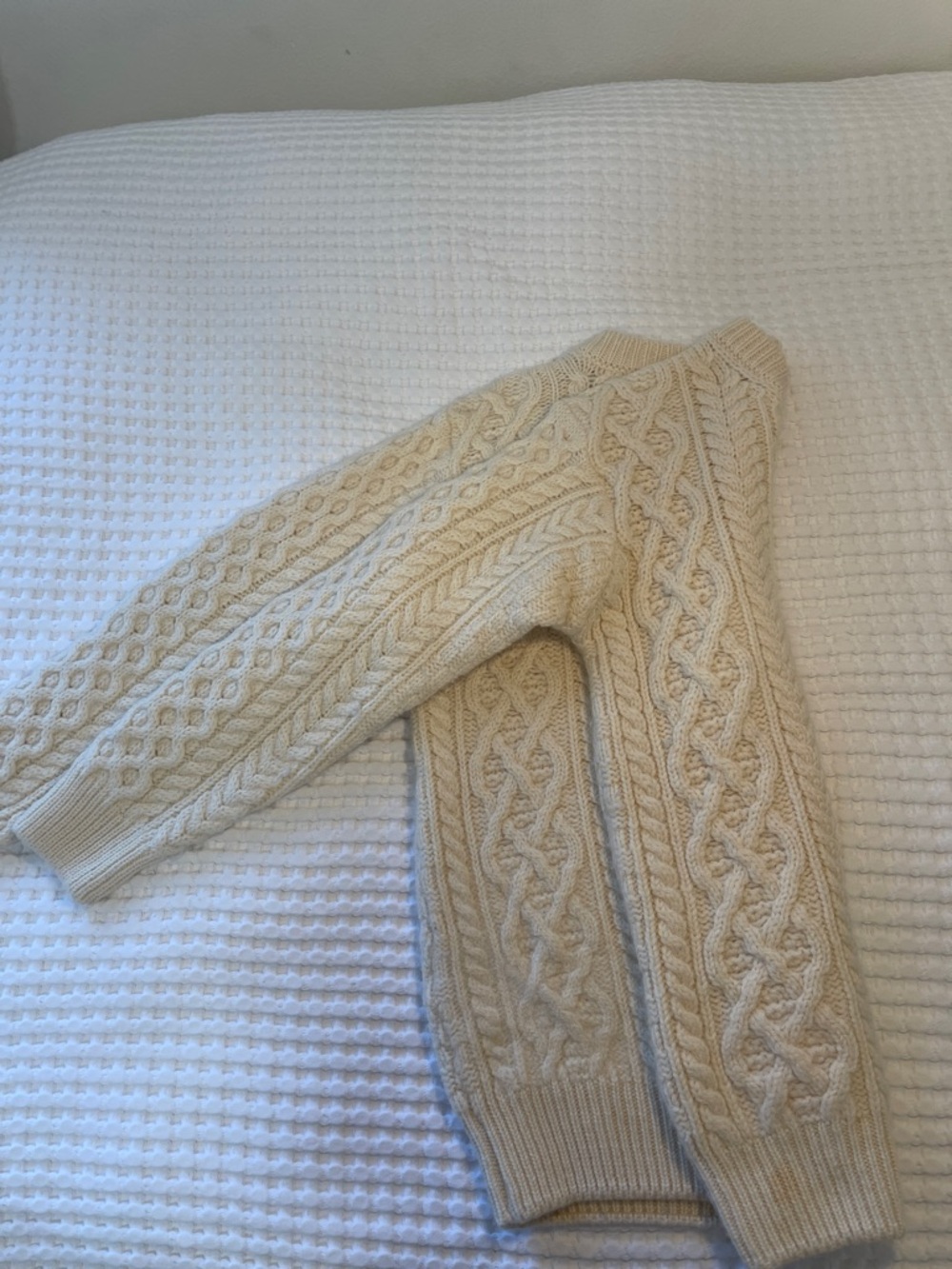 Women’s Cable Knit Sweater- 100% virgin wool! - Picture 4 of 7